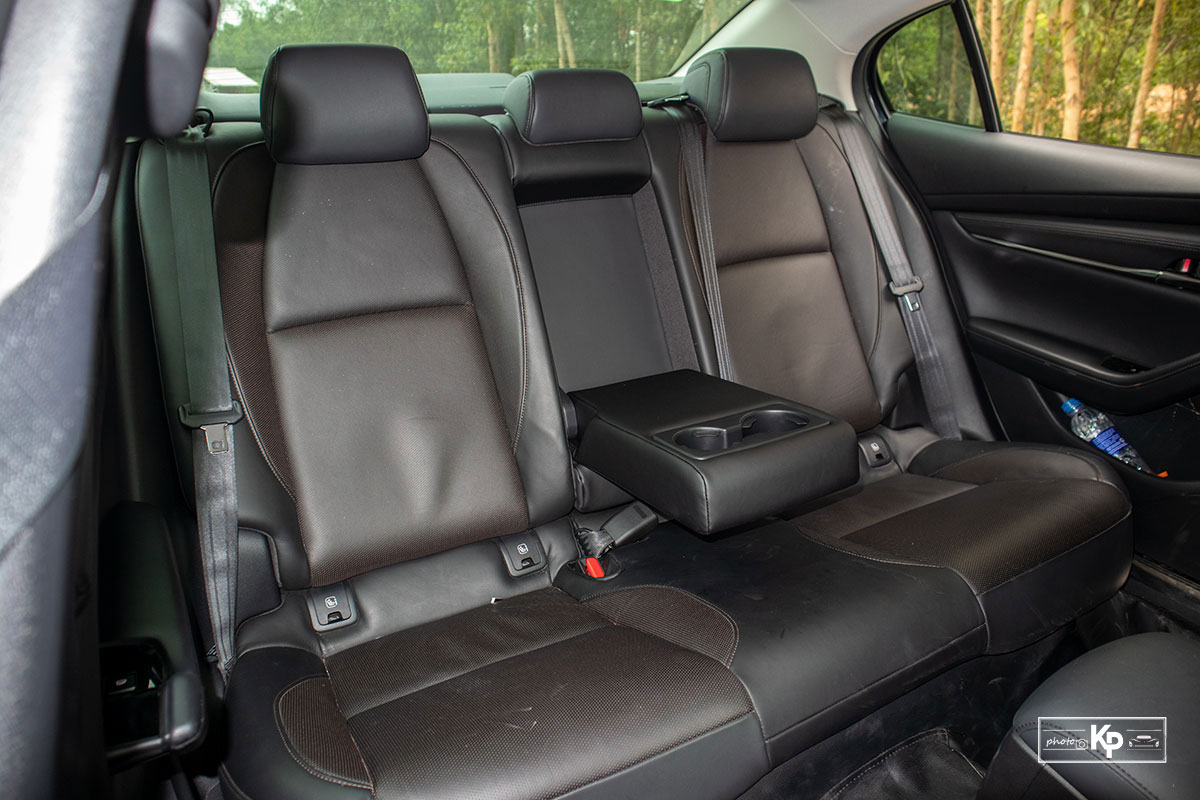 Ưu nhược điểm Mazda 3 2021: Đ&acirc;u l&agrave; l&yacute; do bị Kia Cerato vượt mặt? a7