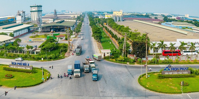 khu c&ocirc;ng nghiệp nh&igrave;n từ tr&ecirc;n cao