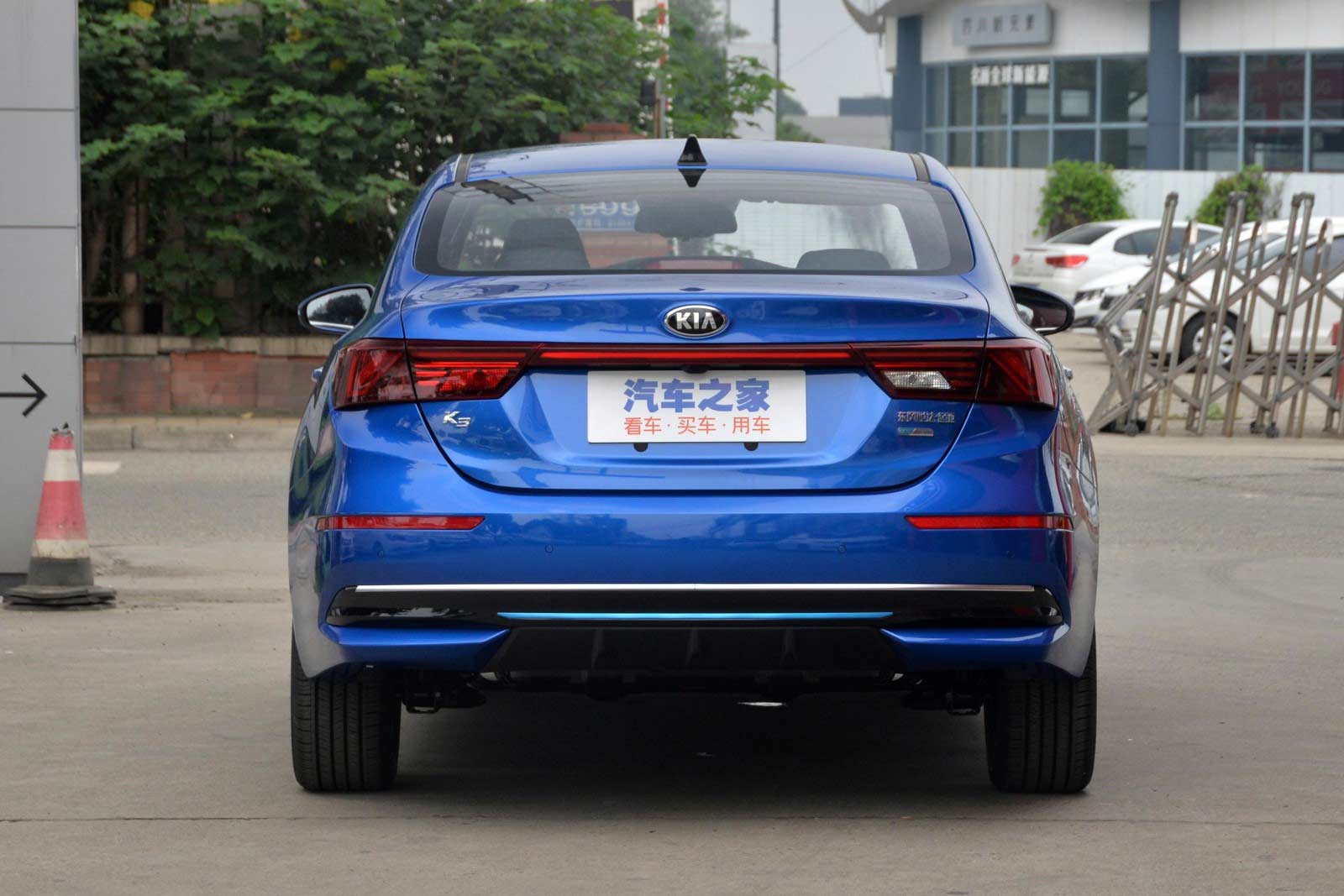 Kia Cerato 2021 EV đảm bảo tầm vận h&agrave;nh đủ để phục vụ nhu cầu di chuyển hằng ng&agrave;y.