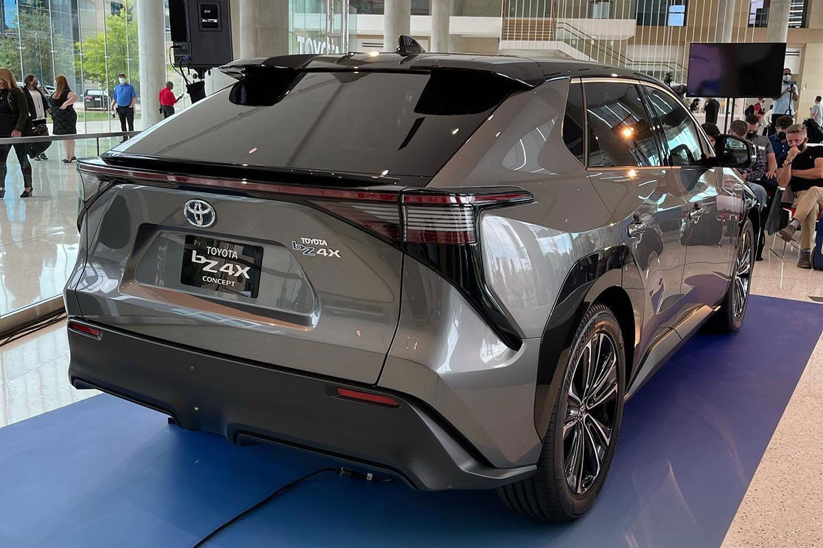 Ảnh thực tế Toyota bZ4X, chưa thấy chiếc xe Toyota n&agrave;o đẹp thế n&agrave;y! a5
