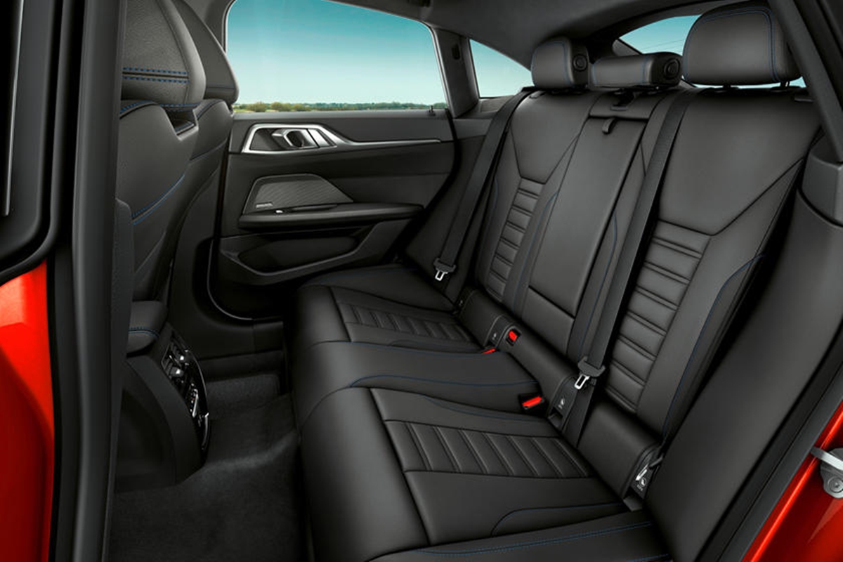 Hàng ghế sau là điểm nhấn của 4 Series Gran Coupe.