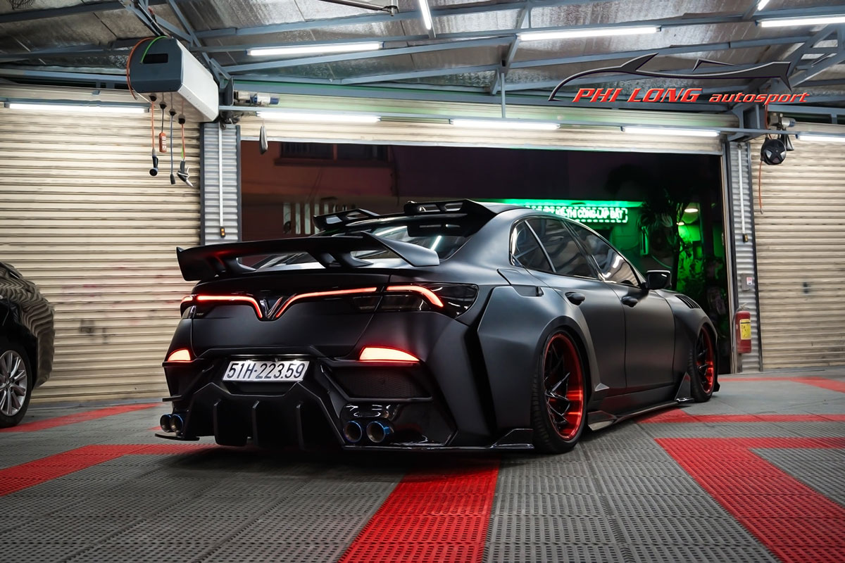 M&atilde;n nh&atilde;n với VinFast Lux A2.0 độ độc nhất Việt Nam g&acirc;y sốt a9