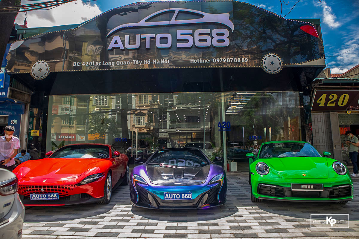 Dubai thu nhỏ với dàn siêu xe hơn trăm tỷ tại Hà Nội cổ vũ ĐTVN trước giờ xung trận đấu UAE A4