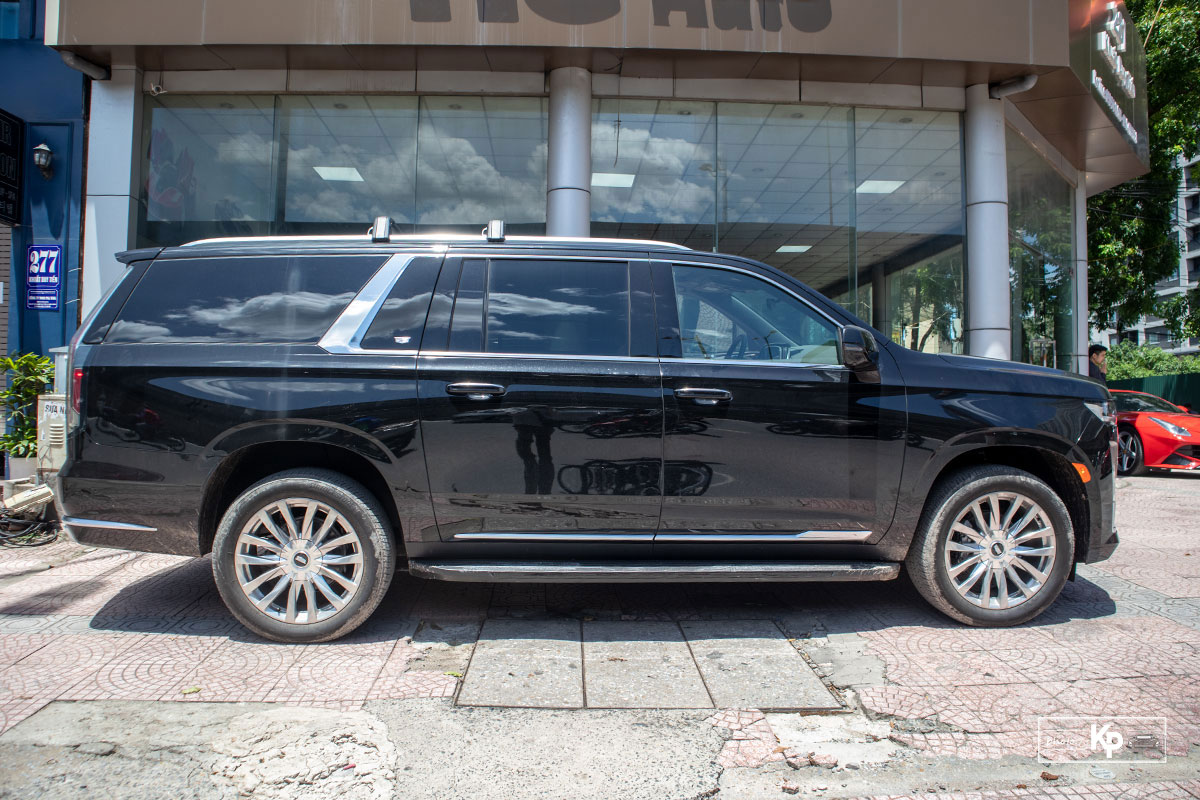 Soi Cadillac Escalade 2021 đầu ti&ecirc;n về Việt Nam Đầy cơ bắp, nhưng vẫn sang trọng a4