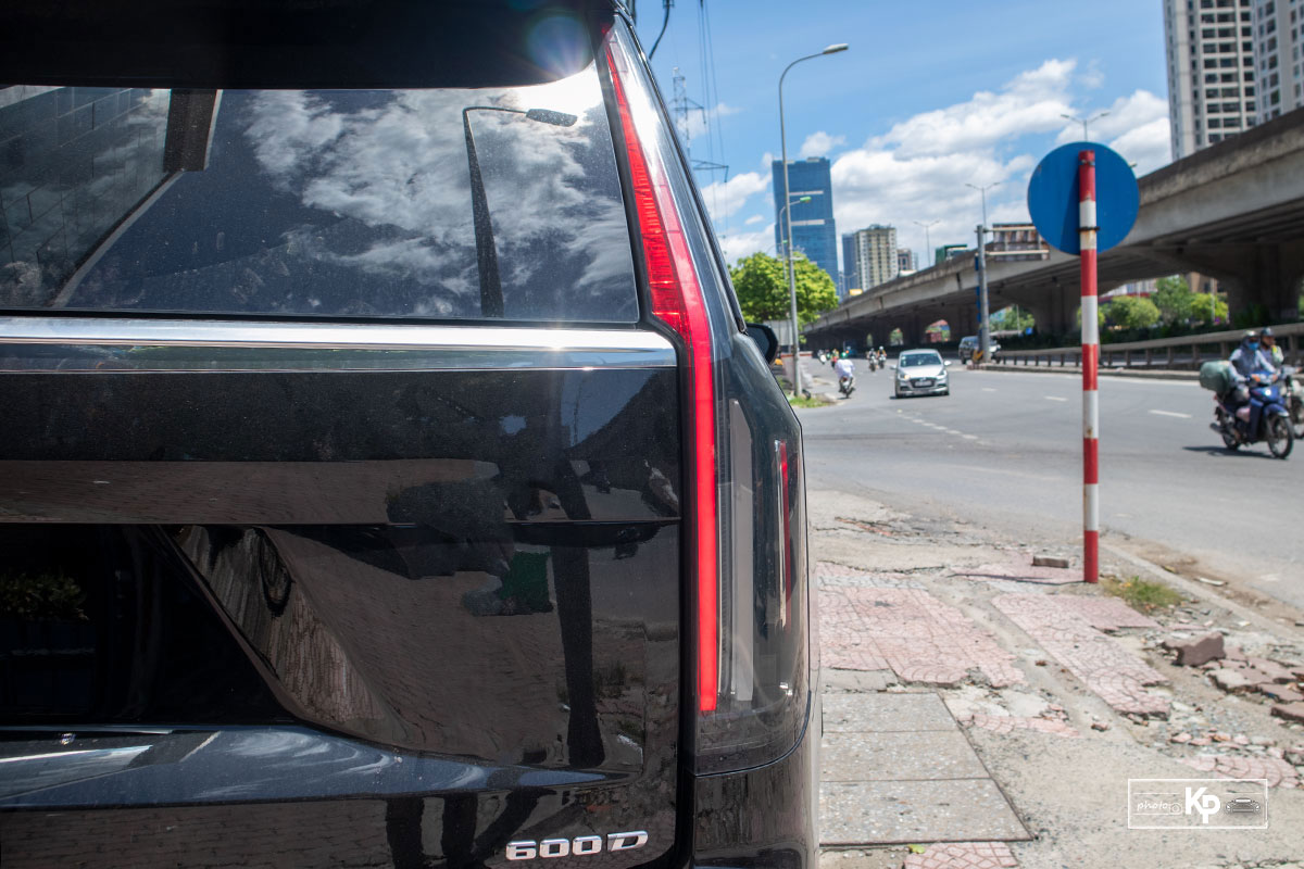 Soi Cadillac Escalade 2021 đầu ti&ecirc;n về Việt Nam Đầy cơ bắp, nhưng vẫn sang trọng a8