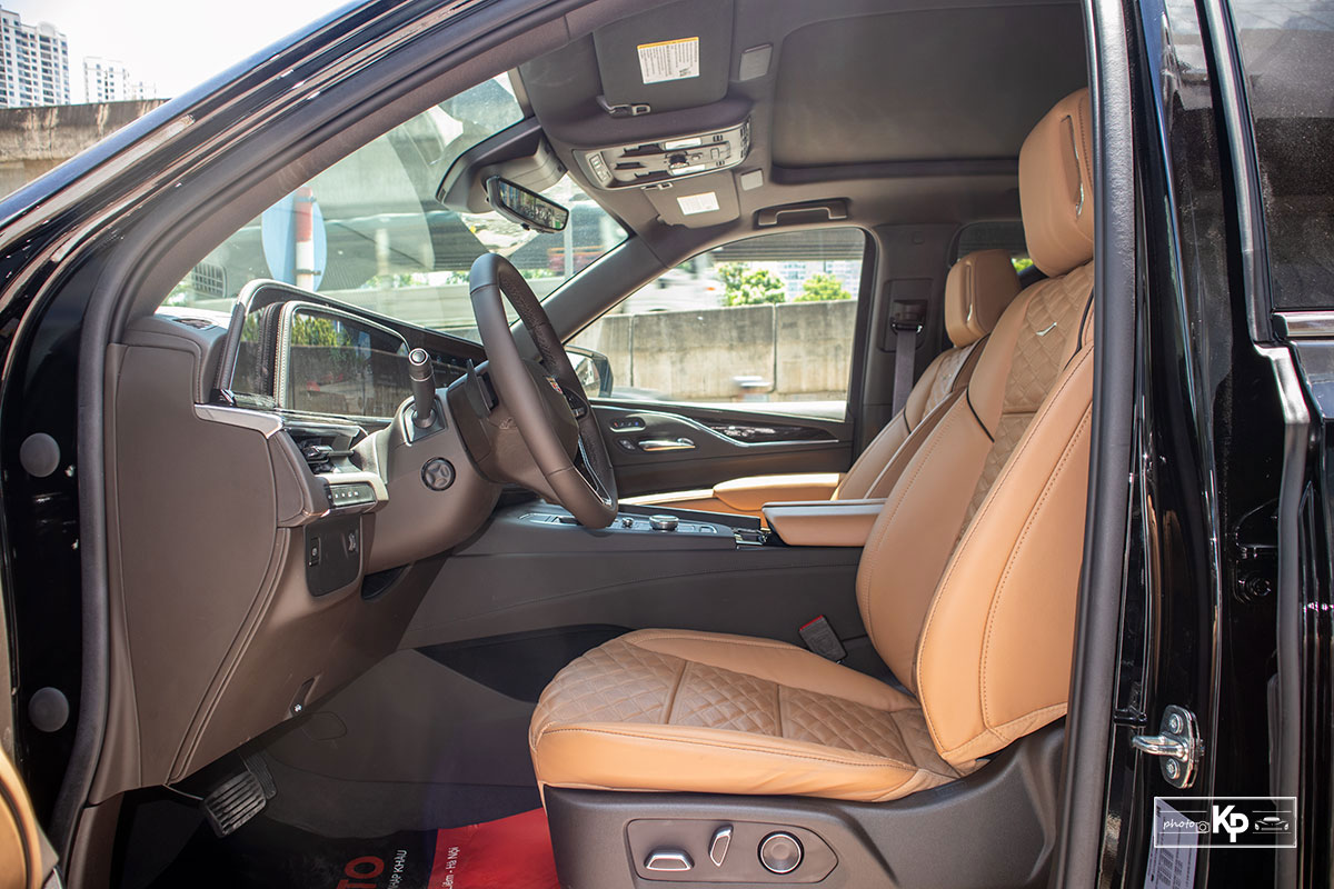 Soi Cadillac Escalade 2021 đầu ti&ecirc;n về Việt Nam Đầy cơ bắp, nhưng vẫn sang trọng a15
