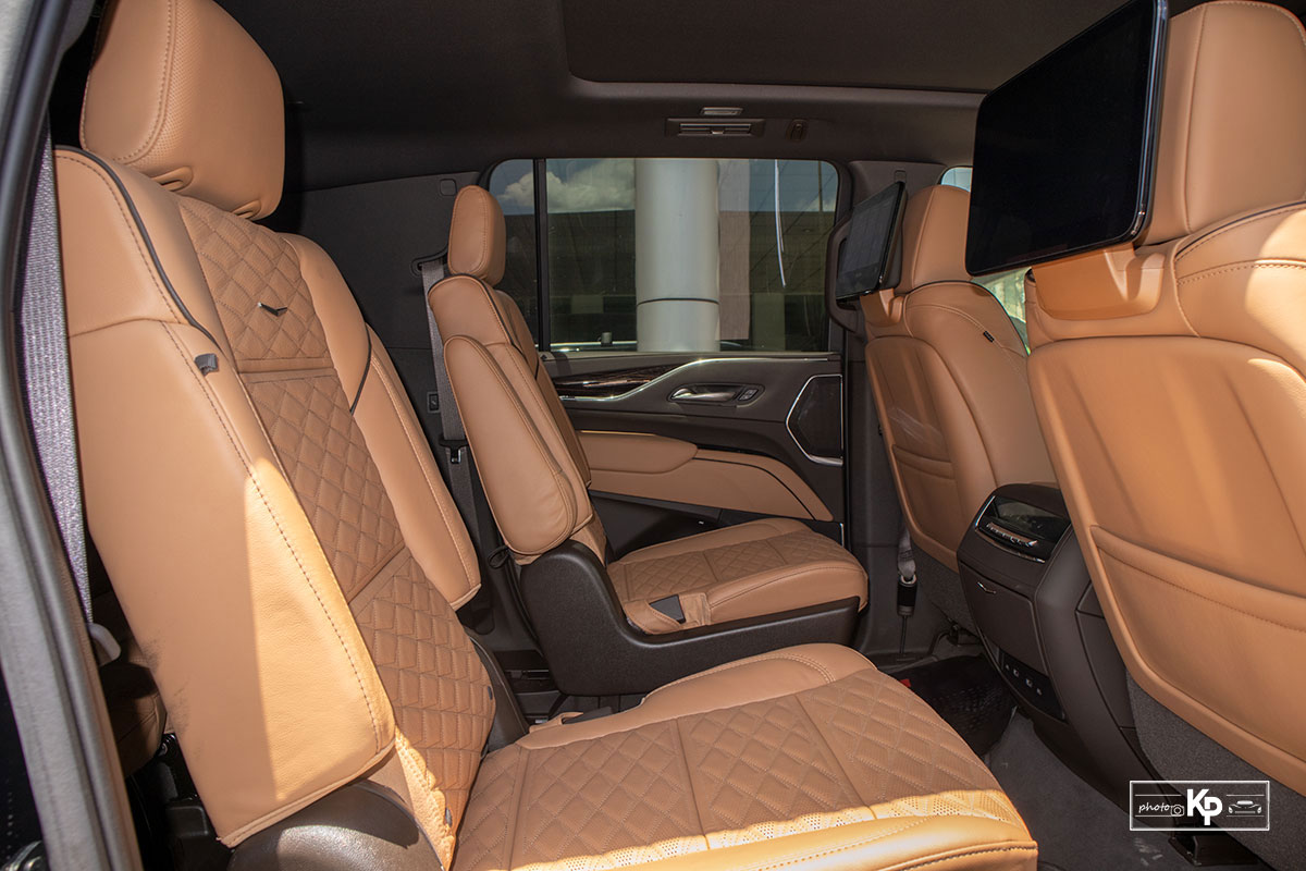Soi Cadillac Escalade 2021 đầu ti&ecirc;n về Việt Nam Đầy cơ bắp, nhưng vẫn sang trọng a17