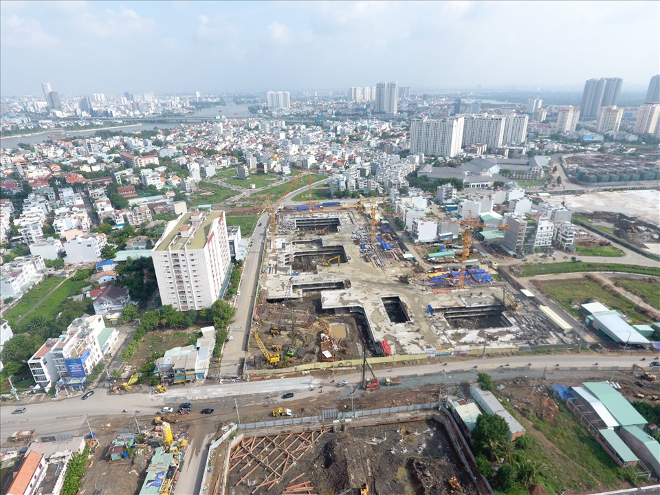nhiều toà nhà nhìn từ trên cao
