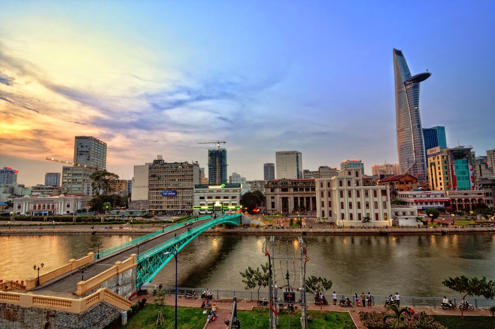 Cầu Mống Quận 4 TPHCM