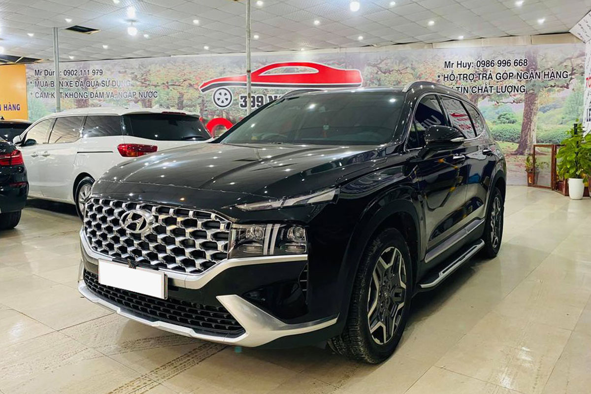 Hyundai Santa Fe 2021 đầu ti&ecirc;n l&ecirc;n s&agrave;n xe cũ, chạy lướt 200 km, đắt hơn gi&aacute; ni&ecirc;m yết gần 100 triệu đồng a1
