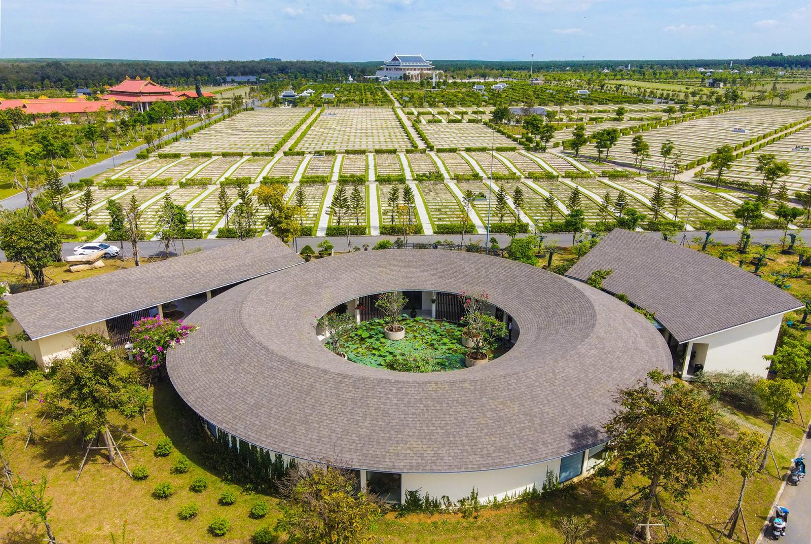 Một g&oacute;c hoa vi&ecirc;n Sala Garden