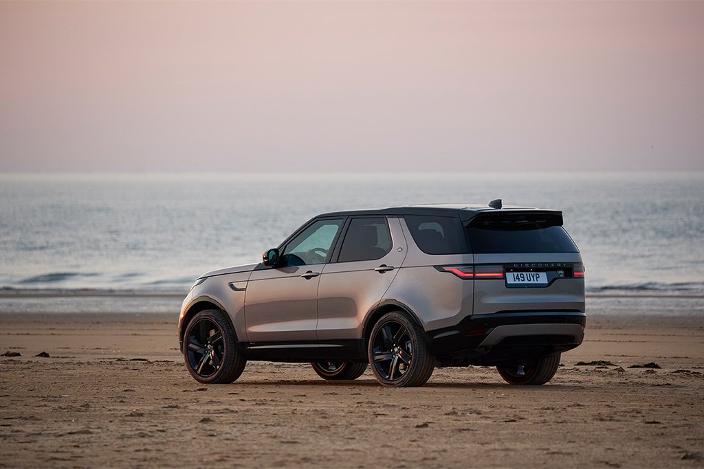 Land Rover Discovery mới sang trọng, mạnh mẽ v&agrave; đa dụng cao.