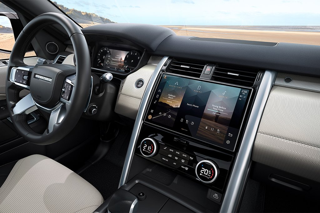 Land Rover Discovery mới trang bị tối t&acirc;n cực đỉnh.