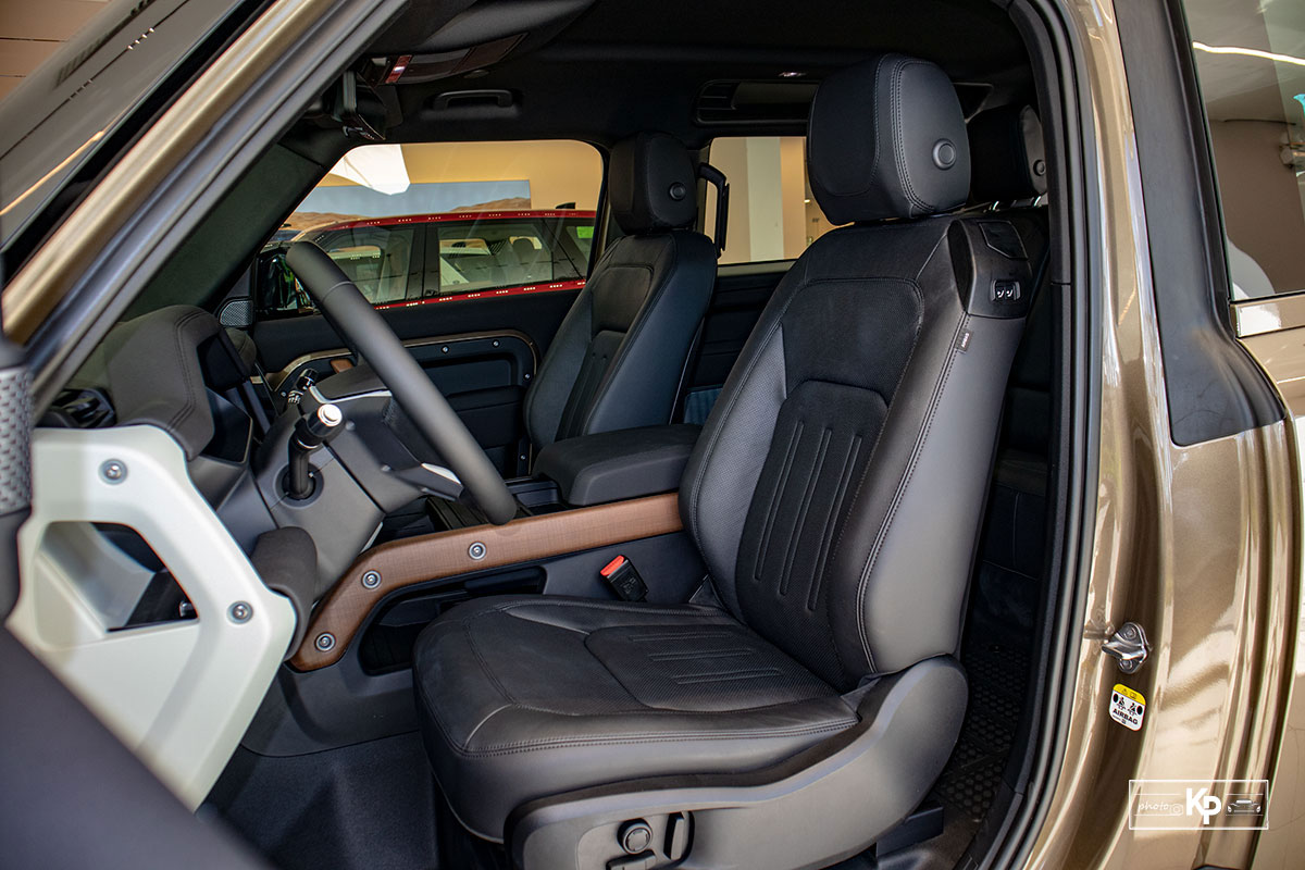 Ảnh Ghế l&aacute;i xe Land Rover Defender 90 2021