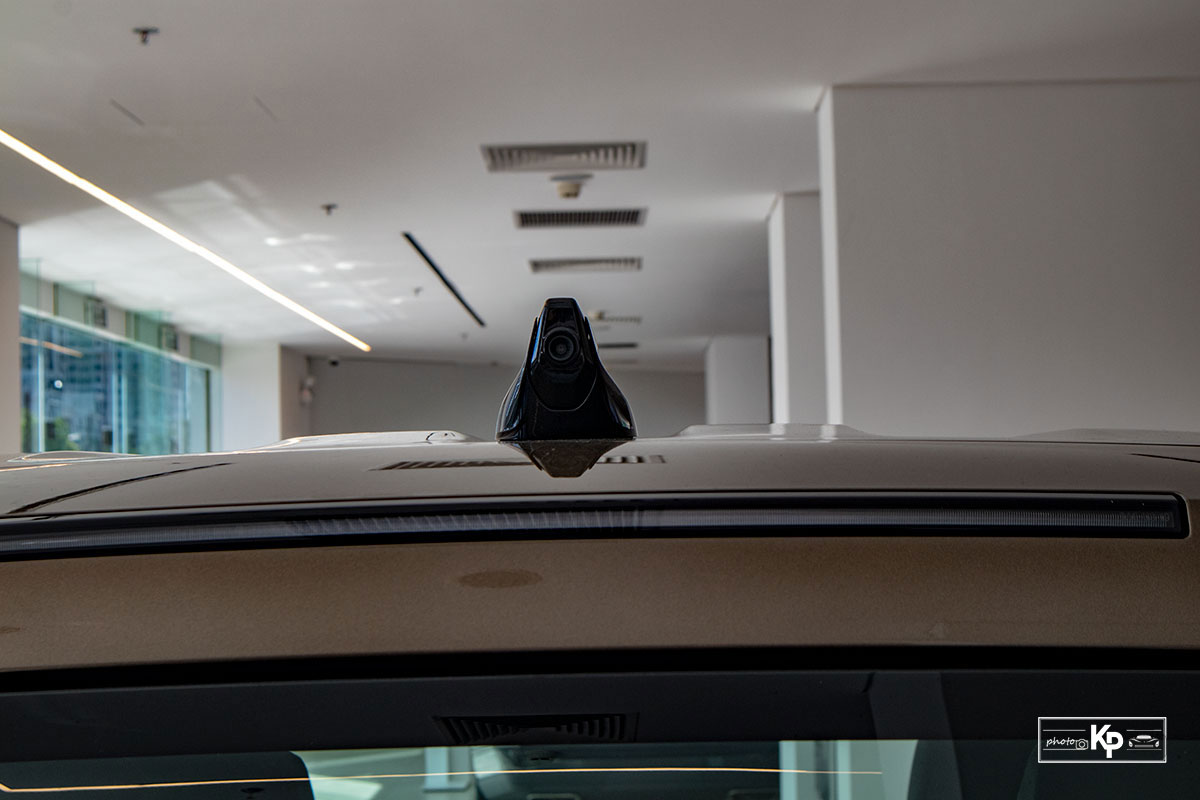 Ảnh Camera sau xe Land Rover Defender 90 2021