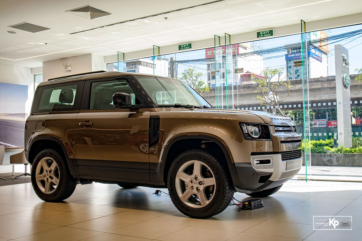 Ảnh tổng qu&aacute;t xe Land Rover Defender 90 2021  a1