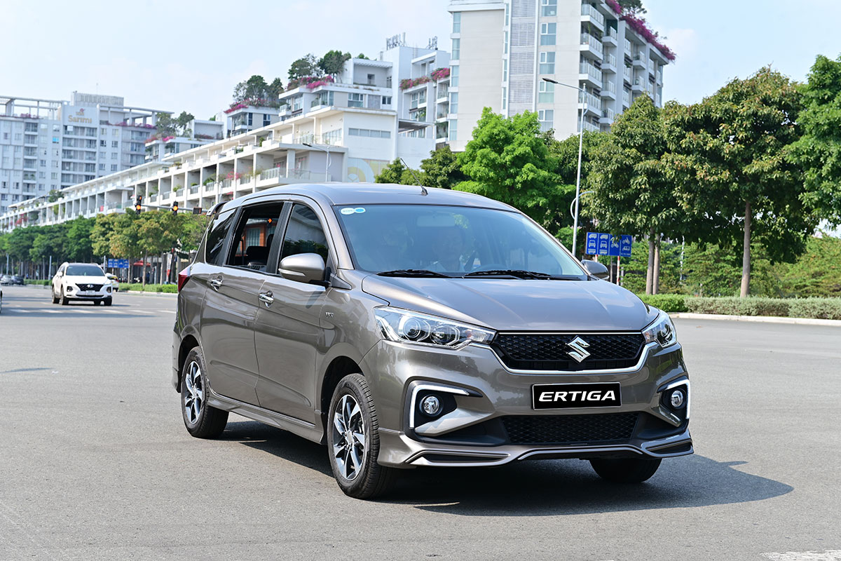 Tự tin sở hữu Suzuki Ertiga với thời gian bảo h&agrave;nh động cơ v&agrave; hộp số l&ecirc;n đến 5 năm hoặc 150.000km tuỳ điều kiện n&agrave;o đến trước.