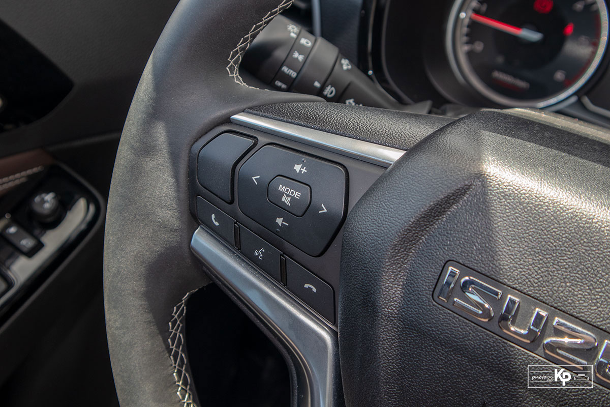Ảnh Nút bấm xe Isuzu D-Max 2021