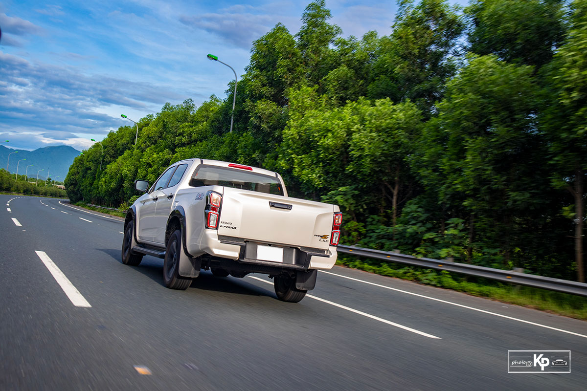 Ảnh Vận hành xe Isuzu D-Max 2021 a12