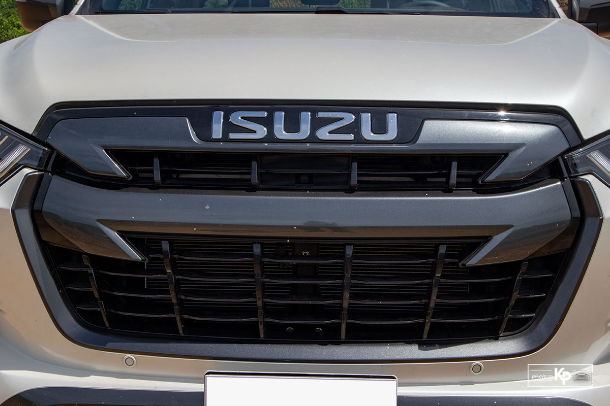 Ảnh Lưới tản nhiệt xe Isuzu D-Max 2021