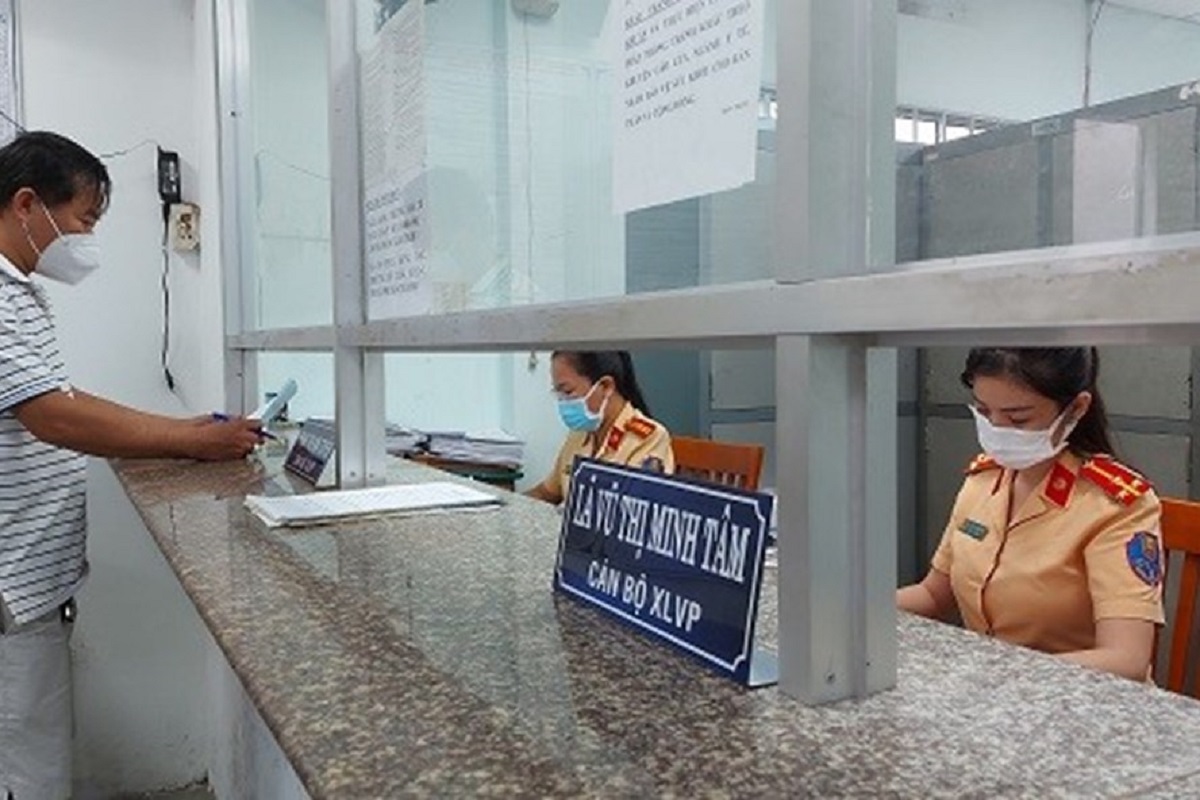 PC08 cũng đ&ecirc;̀ nghị người d&acirc;n tăng cường sử dụng dịch vụ hành chính c&ocirc;ng trực tuy&ecirc;́n,  1