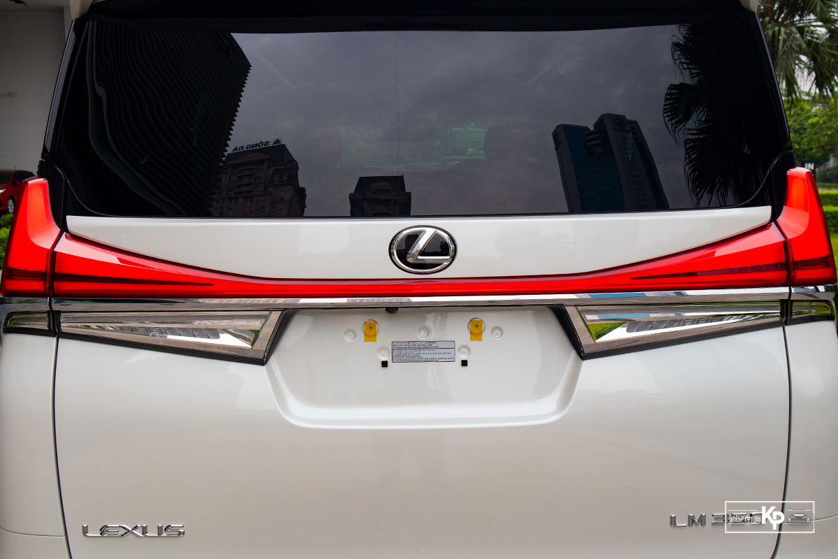 Ảnh Đèn hậu xe Lexus LM 350 2021 