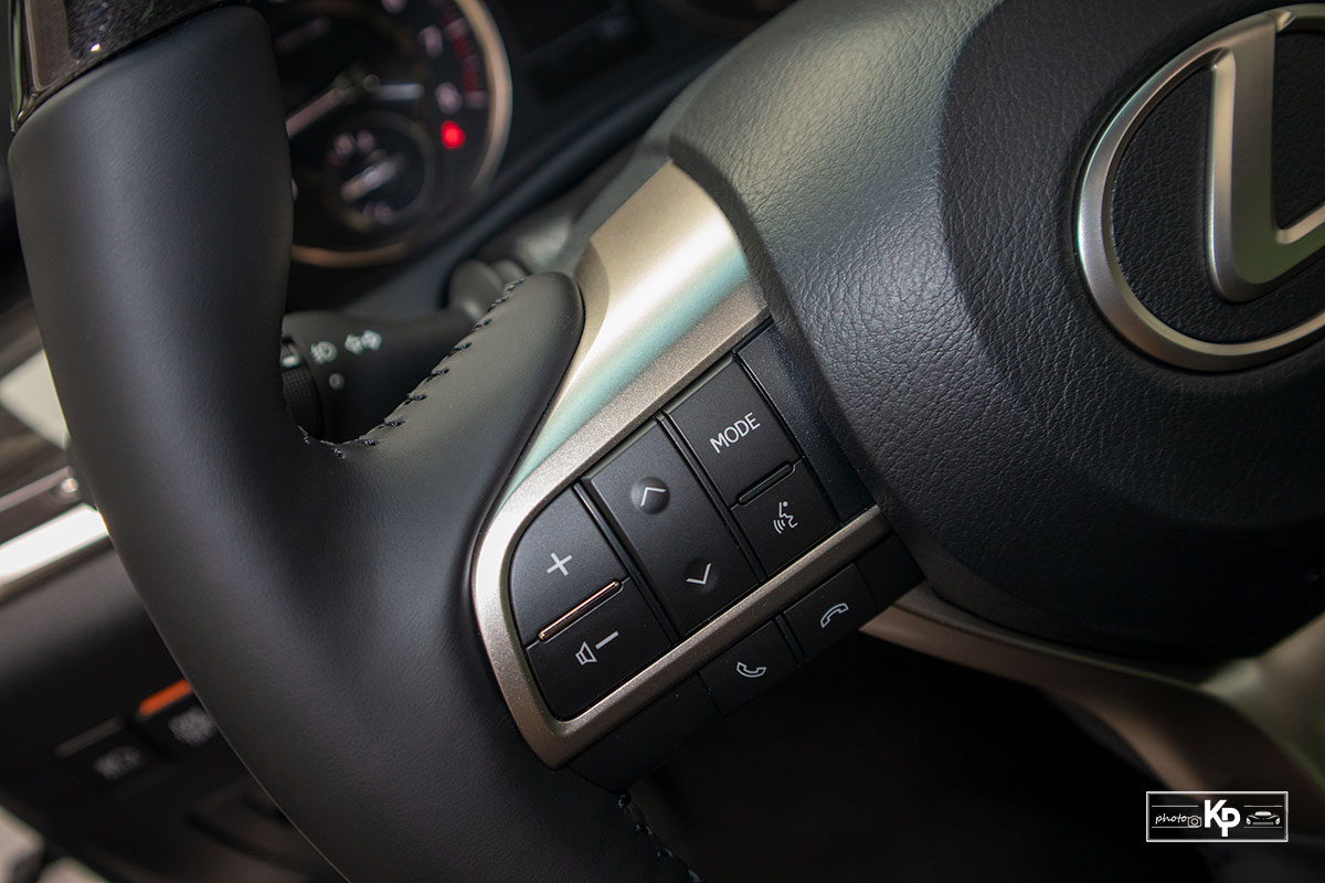Ảnh Nút bấm xe Lexus LM 350 2021 
