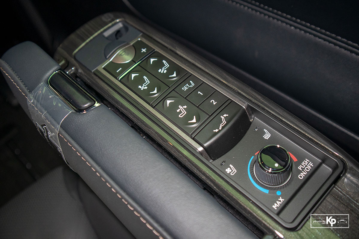 Ảnh Điều khiển xe Lexus LM 350 2021 
