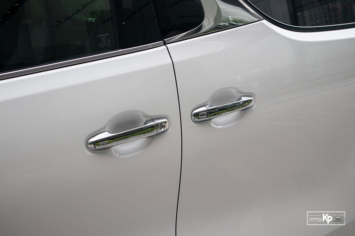 Ảnh Tay nắm cửa xe Lexus LM 350 2021 