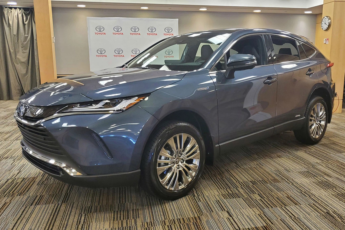 Ngoại thất Toyota Venza 2021.