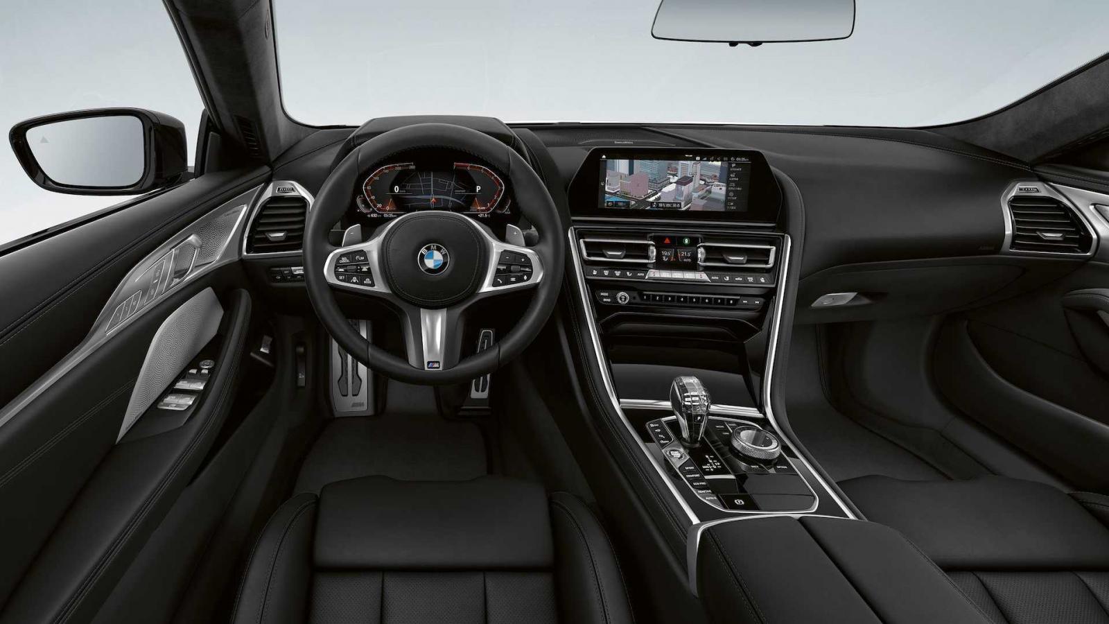 BMW 8-Series Frozen Black Edition hấp dẫn từ ngoài vào trong.