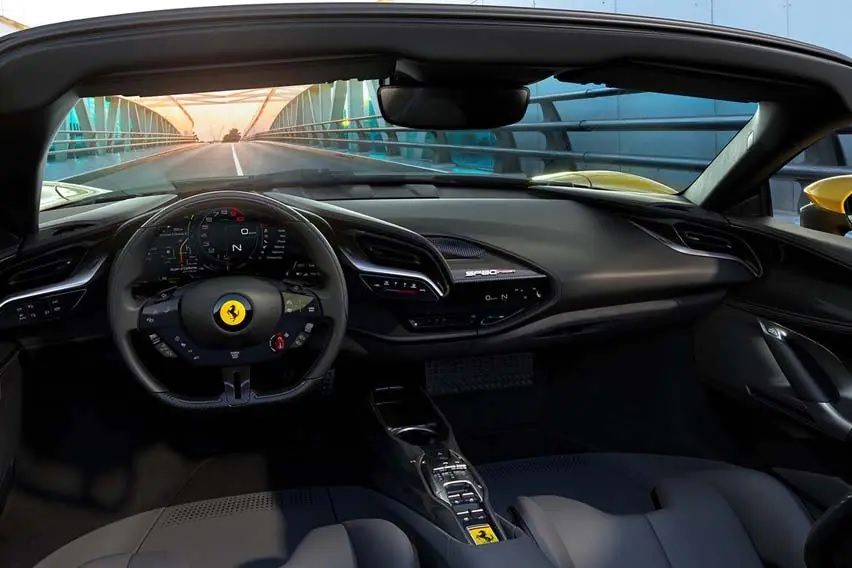 Ferrari SF90 Spider đảm bảo cung cấp trải nghiệm l&aacute;i kh&oacute; qu&ecirc;n.