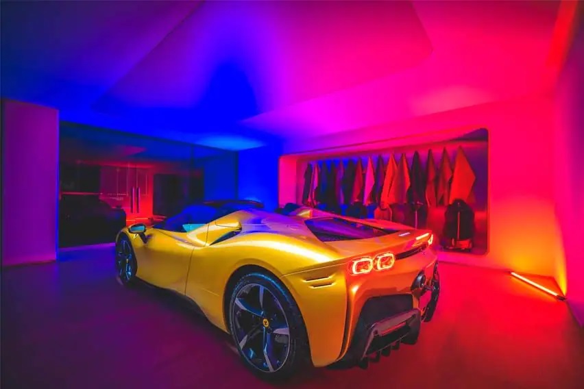 Si&ecirc;u phẩm mui trần Ferrari SF90 Spider cuốn h&uacute;t cực đỉnh.