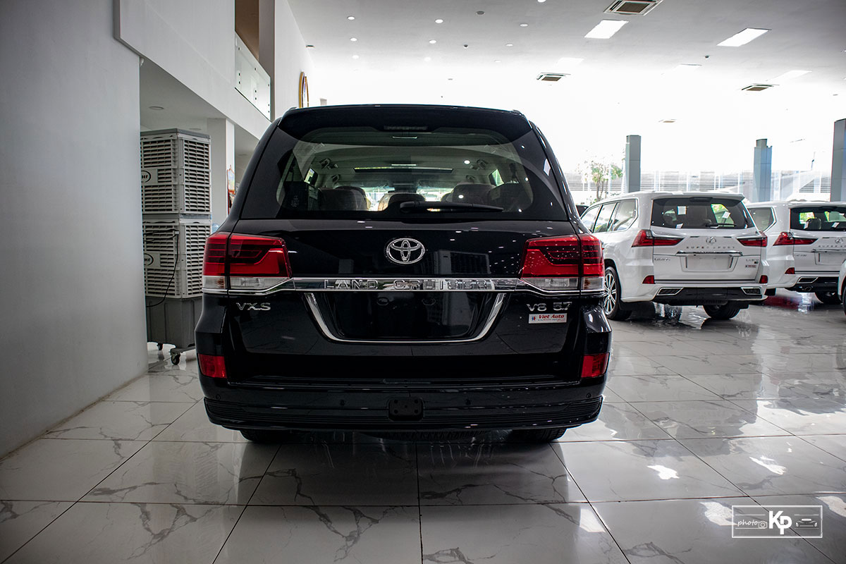 Ảnh Đu&ocirc;i xe Toyota Land Cruiser 2021