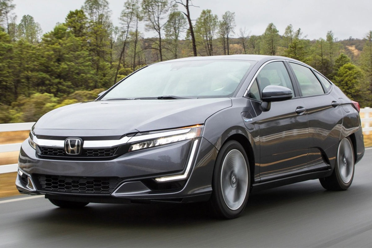 Honda Motor đ&atilde; đưa ra tuy&ecirc;n bố sẽ ngừng sản xuất 3 mẫu &ocirc;t&ocirc; l&agrave; Clarity, Legend v&agrave; Odyssey.
