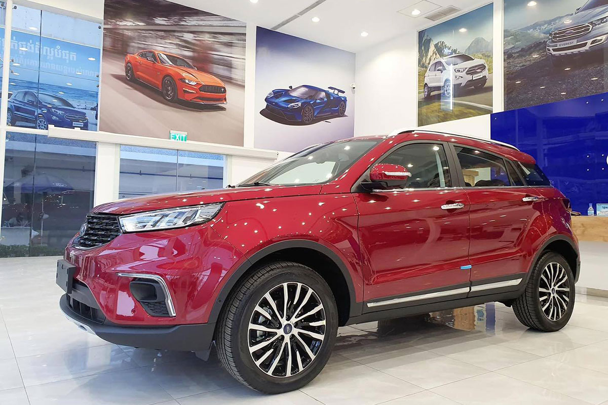 Ảnh thực tế Ford Territory 2021 tại đại l&yacute;, g&acirc;y &aacute;p lực l&ecirc;n Honda CR-V v&agrave; Mazda CX-5 a2
