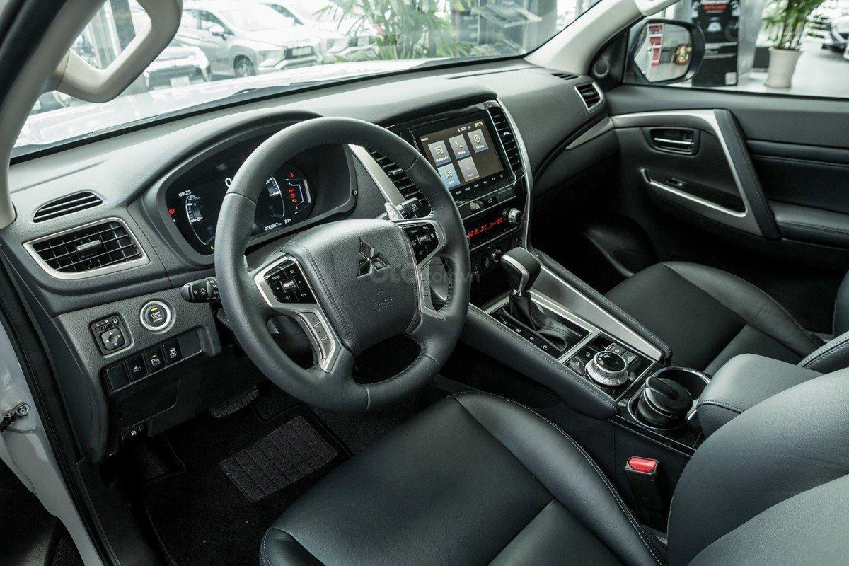 Nội thất của Mitsubishi Pajero Sport 2020.