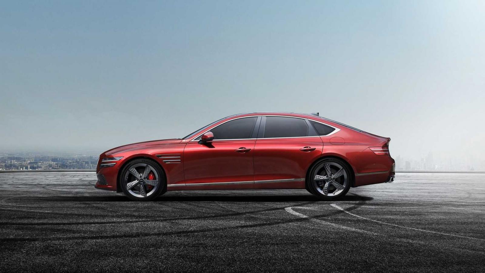 Genesis G80 Sport 2022 cực kỳ bắt mắt với m&agrave;u sơn đỏ đặc trưng.