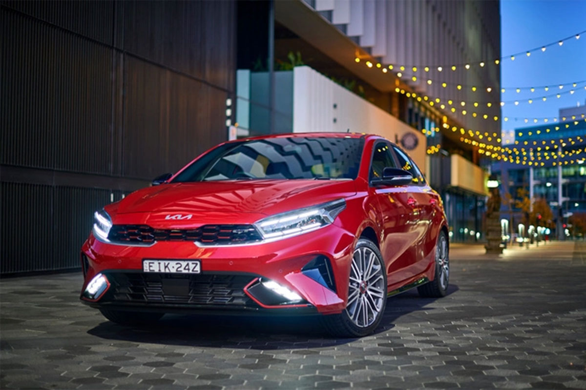 Kia Cerato 2021 là bản nâng cấp facelift của Kia Cerato thế hệ thứ 4.