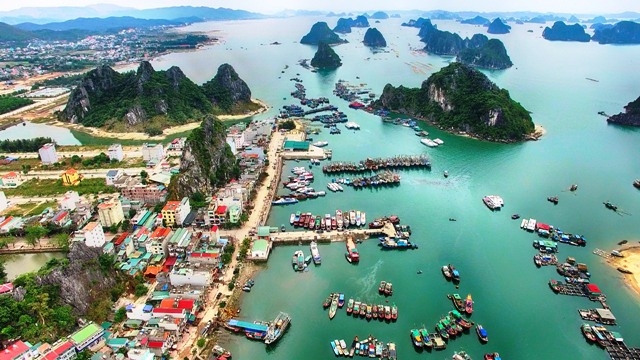 hình ảnh một góc Vân Đồn nhìn từ trên cao