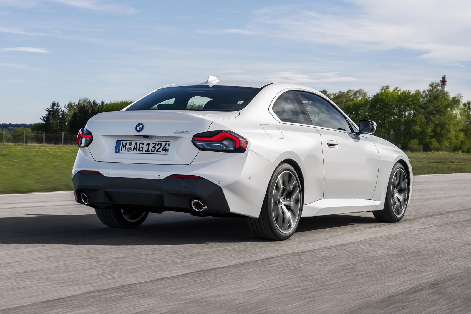 BMW 2-Series Coupe 2022 "mãn nhãn" với gọi góc nhìn.