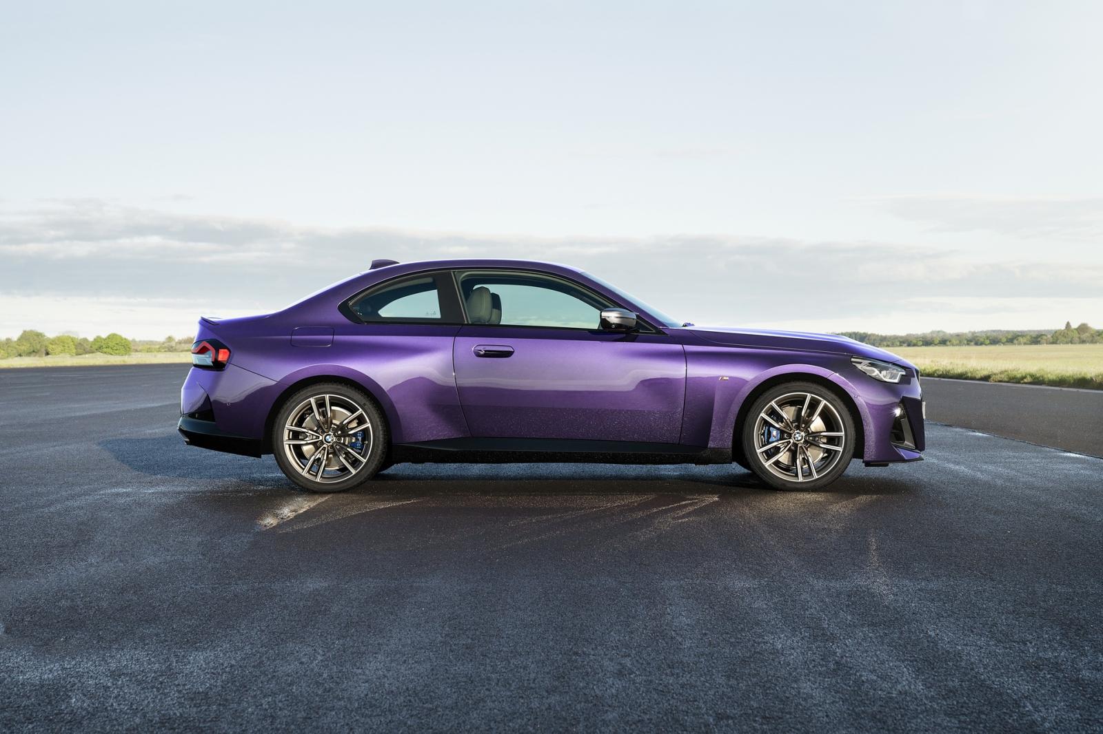 BMW 2-Series Coupe 2022 có luôn cả bản nâng cấp hiệu suất dành cho các tay lái.