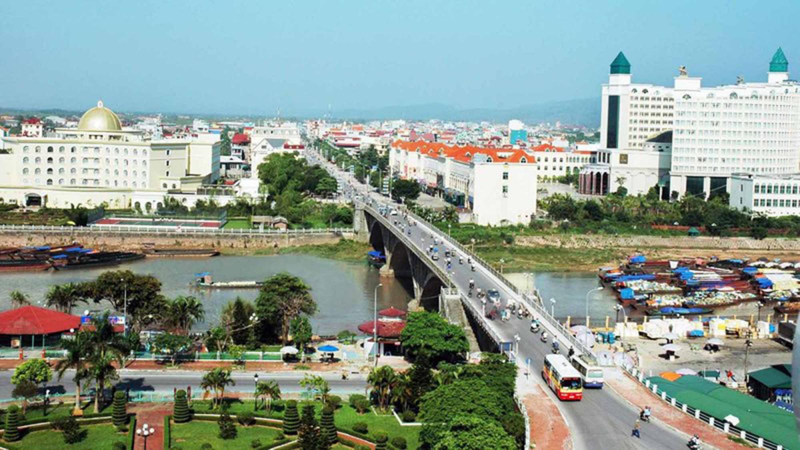 h&igrave;nh ảnh một g&oacute;c M&oacute;ng C&aacute;i, Quảng Ninh