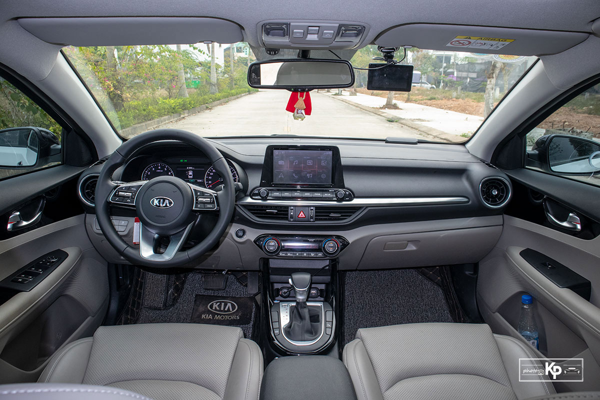 Ưu nhược điểm xe Kia Cerato 2021 a4