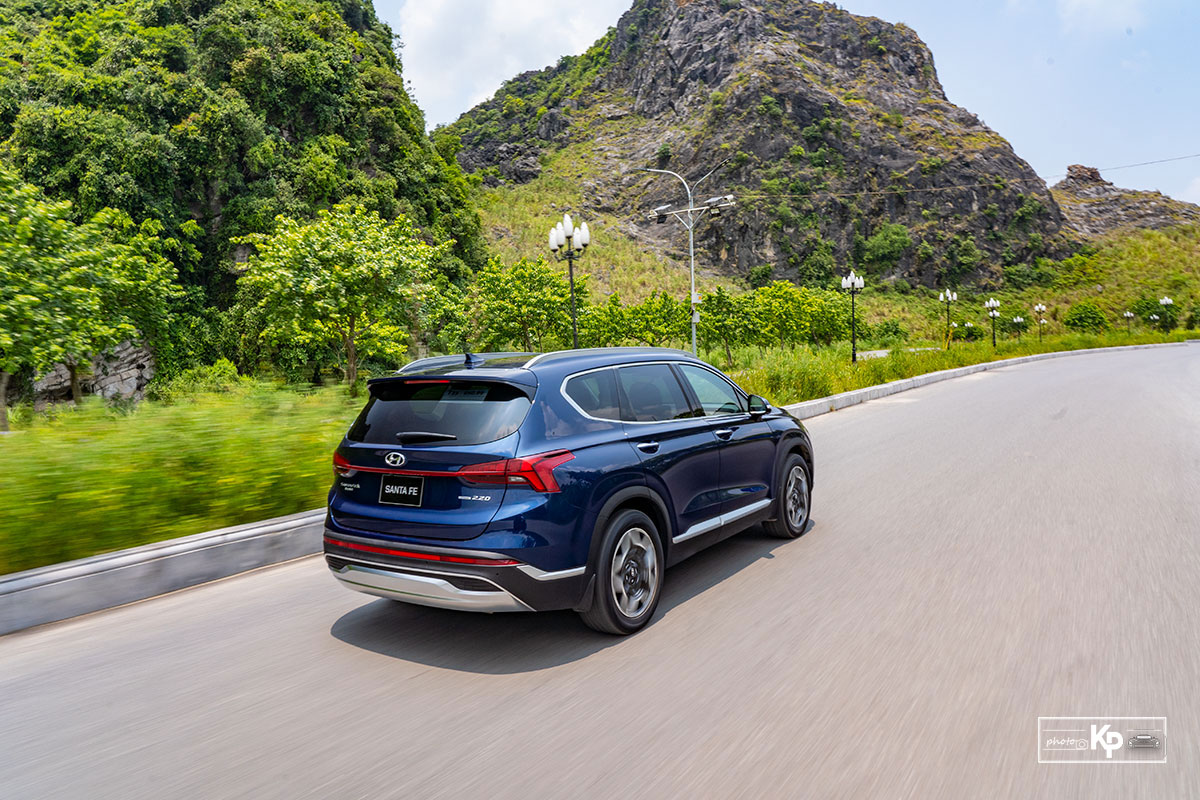 Ảnh Vận hành xe Hyundai Santa Fe 2021  a1