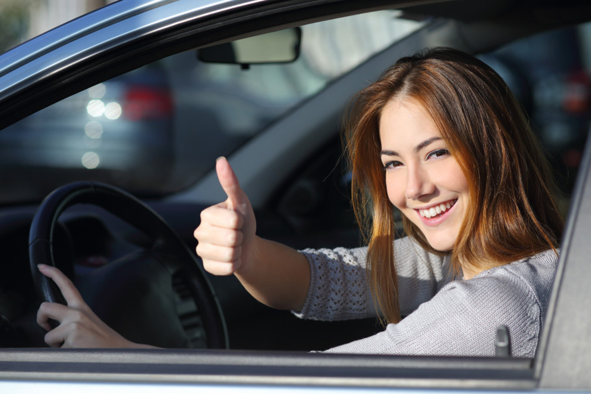 L&aacute;i xe để giải tỏa căng thẳng trong cuộc sống h&agrave;ng ng&agrave;y.