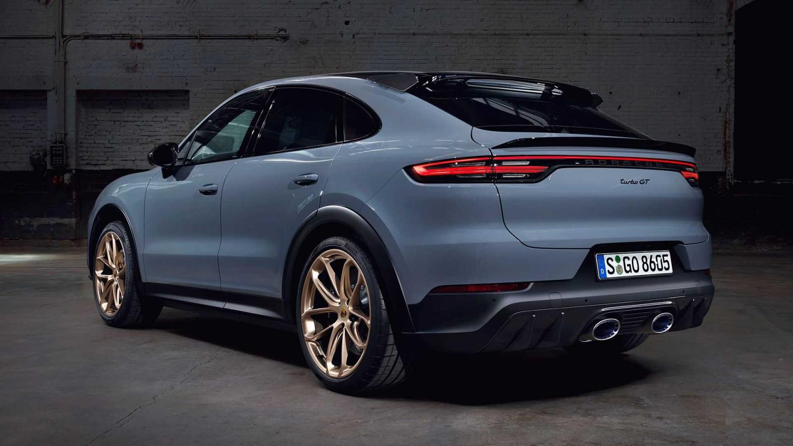 Porsche Cayenne Turbo GT cải tiến ấn tượng về mặt sức mạnh lẫn kết cấu kỹ thuật.
