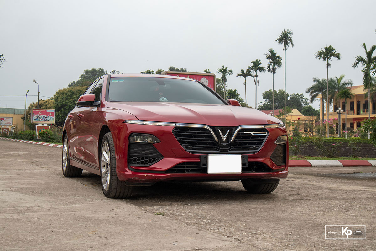 Người dùng đánh giá xe VinFast Lux A2.0 a1