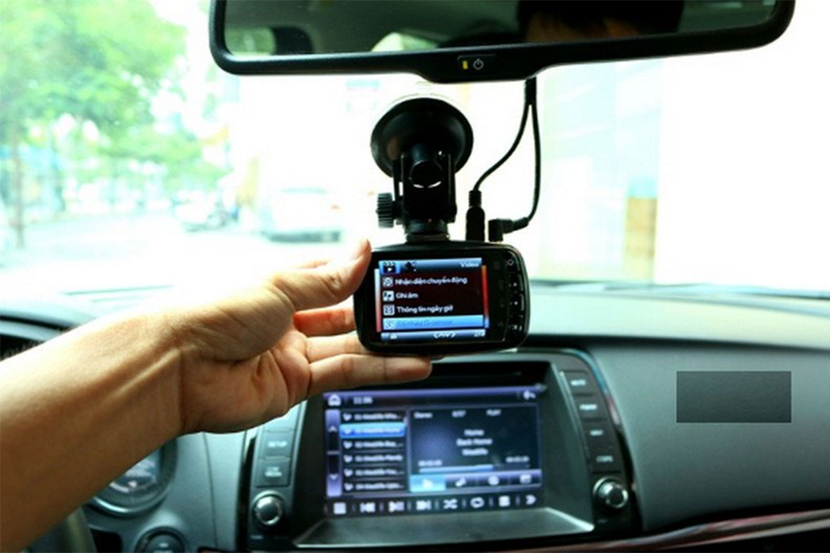 Camera h&agrave;nh tr&igrave;nh đảm bảo ghi, lưu trữ h&igrave;nh ảnh trong qu&aacute; tr&igrave;nh xe tham gia giao th&ocirc;ng