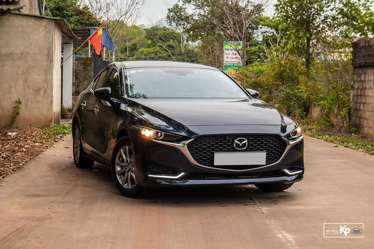 Mazda 3 doanh số 319 xe bán ra trong tháng 6.